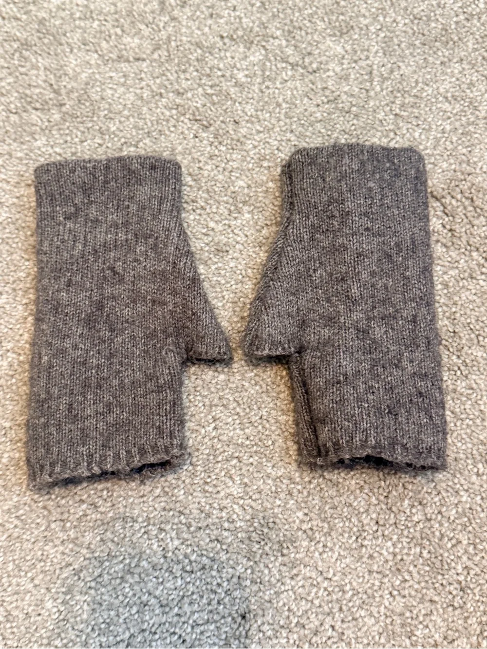 Gray Knit Fingerless Gloves Texting Mittens Wrist Warmers Unbranded Handmade